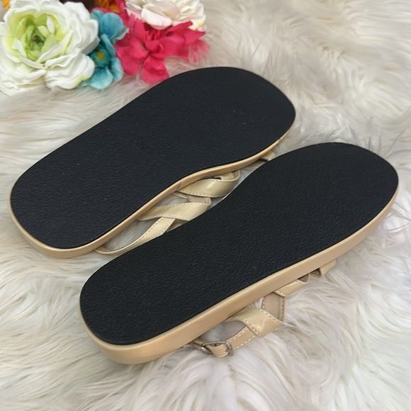 Criss Cross Cream Strappy Buckle Sandals Sz 8.5 (39) NEW! - Picture 5 of 9